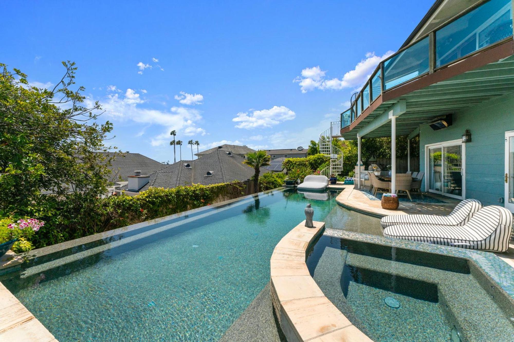 Apartment The Pool Side Hideaway With Golf Cart *