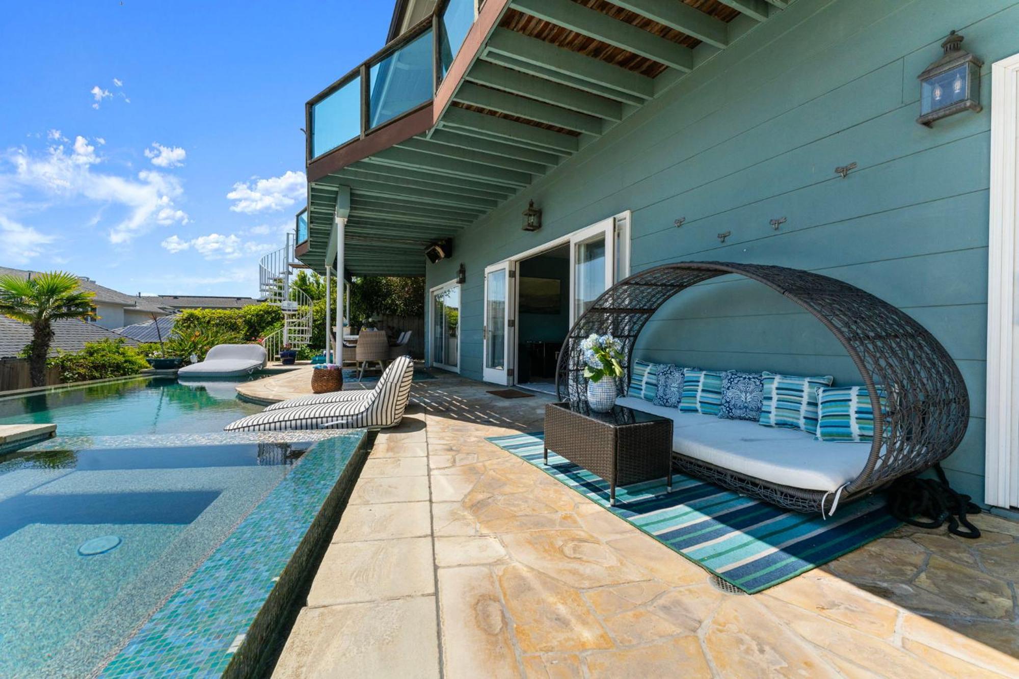 The Pool Side Hideaway With Golf Cart Apartment