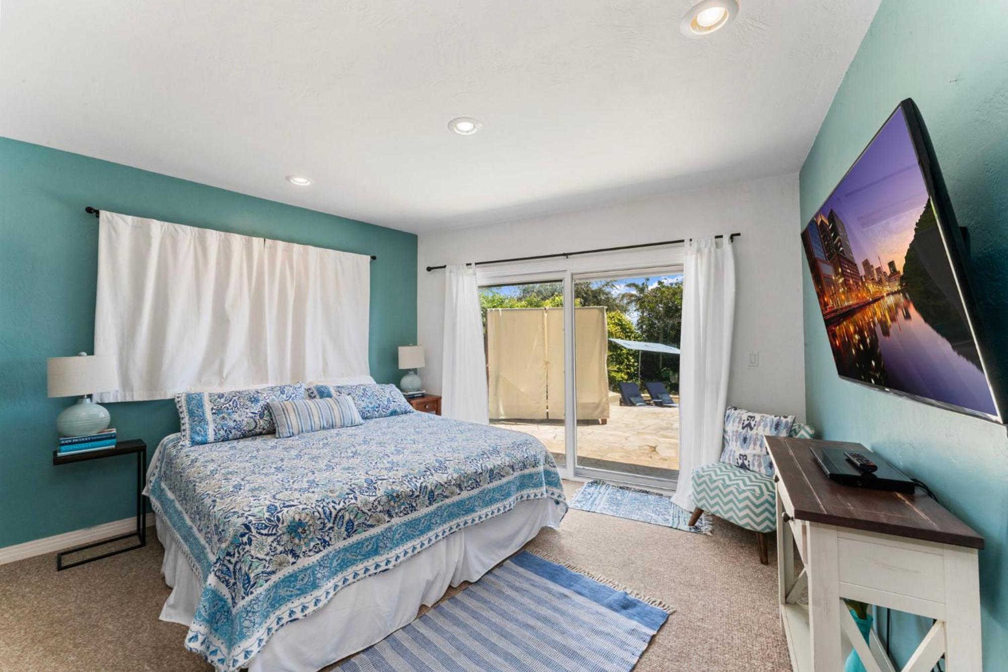 Apartment The Pool Side Hideaway With Golf Cart *